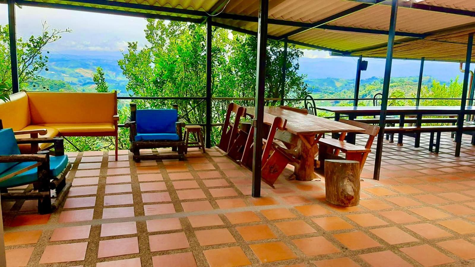 Mountain View Hostel San Peregrino Экстерьер фото
