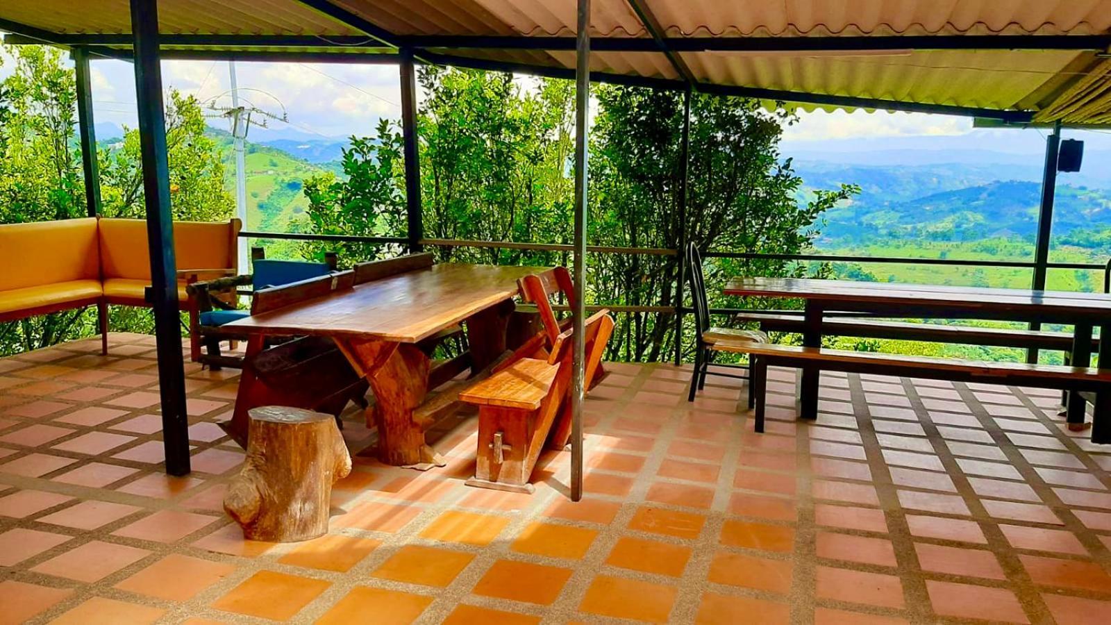 Mountain View Hostel San Peregrino Экстерьер фото